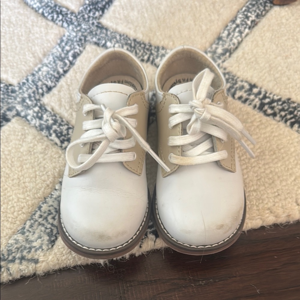 Foot mates Kids White and Tan Shoes